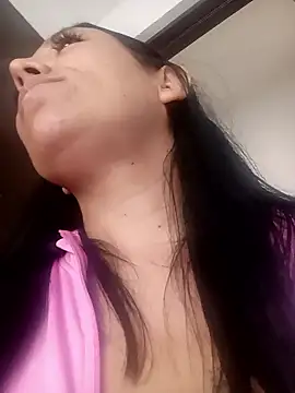 Laura martin  online show from January 8, 2026, 12:55 pm