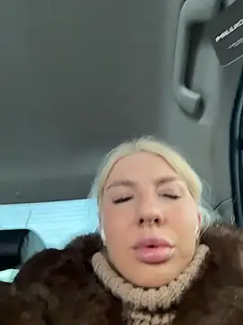 Snapshot of NewLale chatting on February 22, 2026, 3:09 am NewLale online show from February 22, 2026, 3:09 am