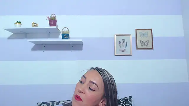 kimberlyvega online show from March 12, 2025, 6:11 pm