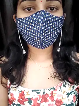 Angleannie online show from November 12, 2025, 10:24 pm