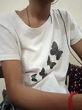 Snapshot of Kumkum_36 chatting on October 7, 2025, 4:35 am Kumkum 36 online show from October 7, 2025, 4:35 am