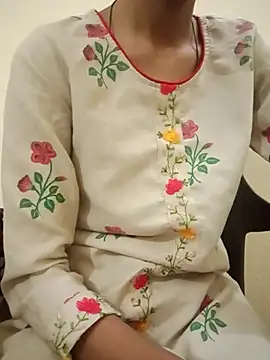 Snapshot of Kumkum_36 chatting on October 8, 2025, 4:47 am Kumkum 36 online show from October 8, 2025, 4:47 am