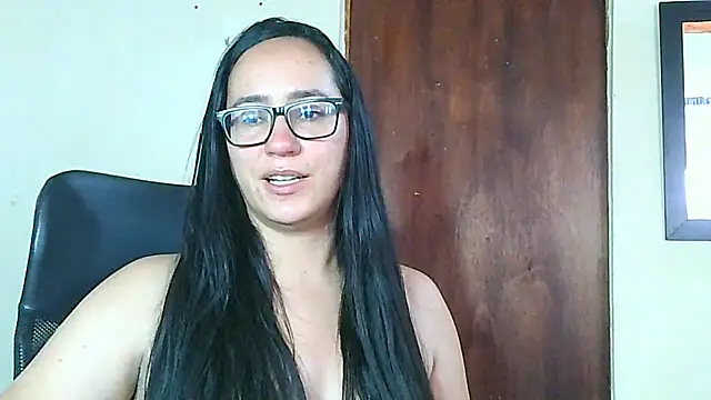 Snapshot of brittanycheeks chatting on July 29, 2026, 9:36 pm brittanycheeks online show from July 29, 2026, 9:36 pm