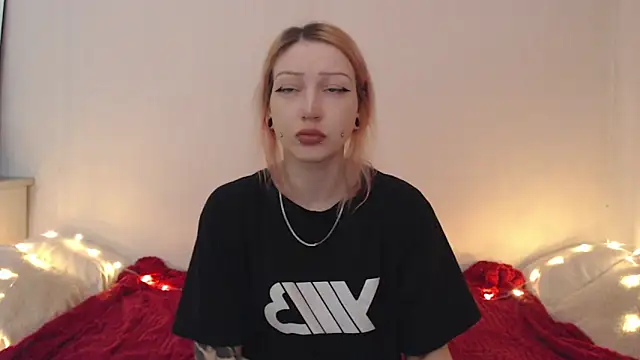 Snapshot of Emily_hardcore chatting on May 28, 2026, 6:47 pm Emily hardcore online show from May 28, 2026, 6:47 pm