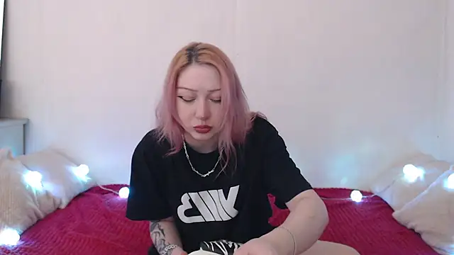 Emily hardcore online show from April 13, 2026, 8:57 pm