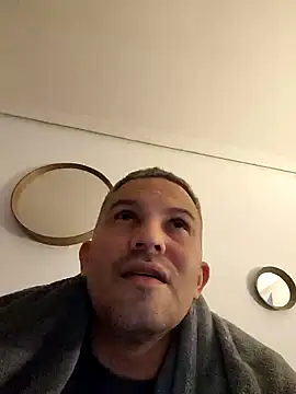 Snapshot of antonioM84 chatting on January 15, 2025, 12:09 am antonioM84 online show from January 15, 2025, 12:09 am