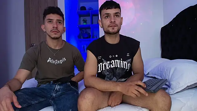 Snapshot of Aron-santoro chatting on February 10, 2026, 4:06 pm Aron-santoro online show from February 10, 2026, 4:06 pm