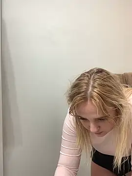 cammy2 online show from February 5, 2025, 3:34 am