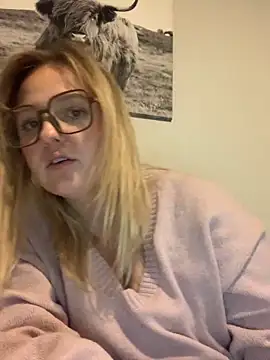 cammy2 online show from January 20, 2025, 11:54 pm