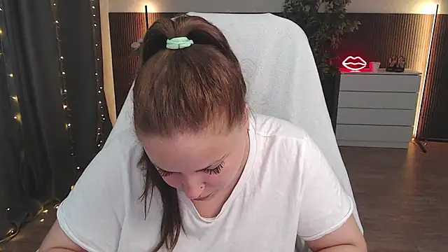 Snapshot of Crazyy_girl_ chatting on June 29, 2026, 3:46 am Crazyy girl online show from June 29, 2026, 3:46 am