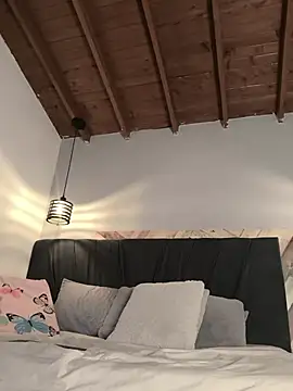 EmmilyBrant online show from February 18, 2026, 12:41 am