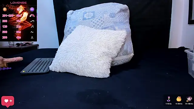 kandy-Jhonson online show from October 29, 2025, 3:11 pm