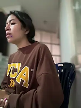 Mila Morgan online show from April 9, 2026, 1:39 pm