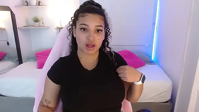 Julia Boobs online show from September 19, 2025, 12:20 pm