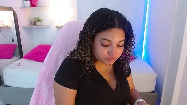 Julia Boobs online show from September 25, 2025, 12:22 pm