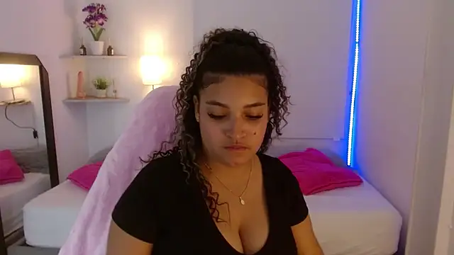 Julia Boobs online show from September 9, 2025, 12:36 pm