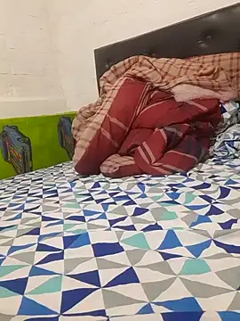 Snapshot of TuBandi2 chatting on March 2, 2025, 9:19 pm TuBandi2 online show from March 2, 2025, 9:19 pm