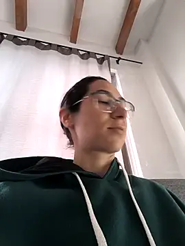 Andromeda-jade online show from December 5, 2025, 6:06 pm