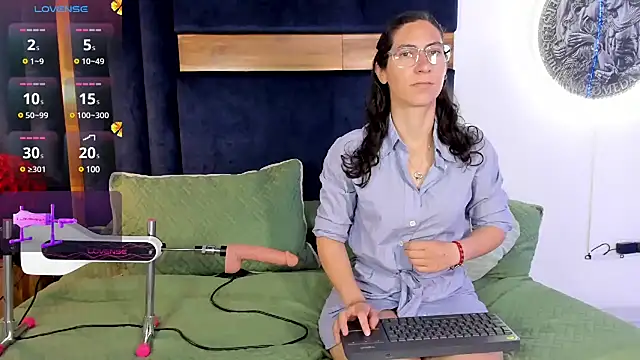 Andromeda-jade online show from February 8, 2025, 3:30 am