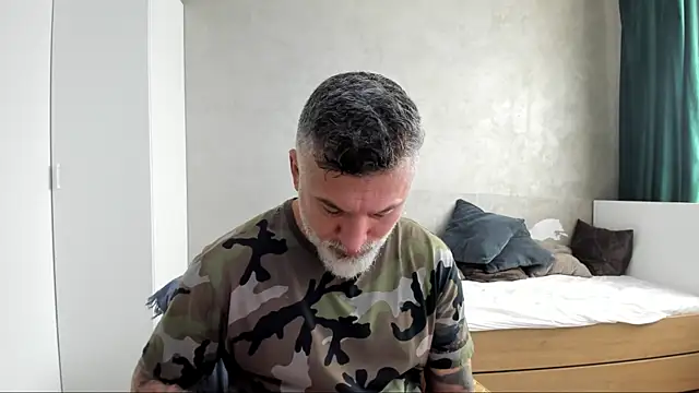 BlowMyXXL online show from September 10, 2025, 6:12 am