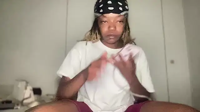 minimama69 online show from October 12, 2025, 10:16 am