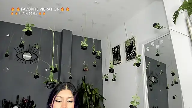 Raven Witch  online show from March 7, 2026, 5:40 pm