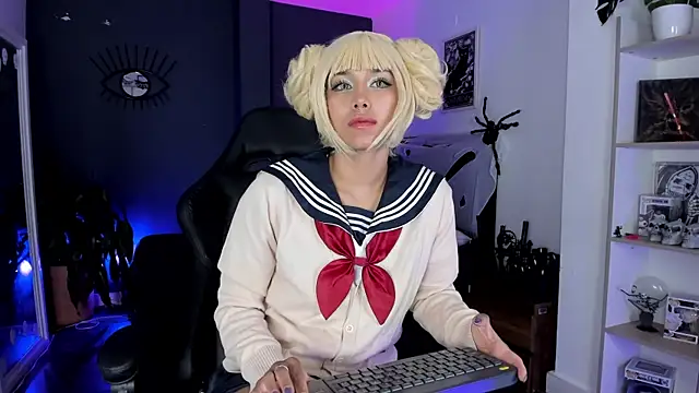 Raven Witch  online show from January 18, 2026, 6:22 pm