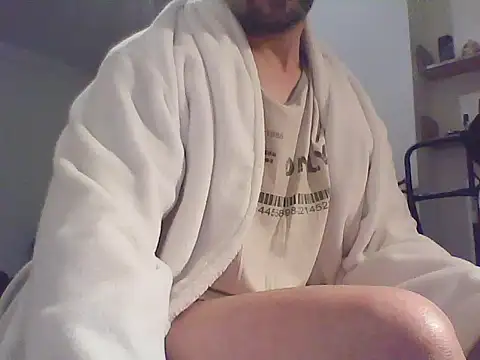 Snapshot of Franc113 chatting on February 3, 2026, 9:53 pm Franc113 online show from February 3, 2026, 9:53 pm