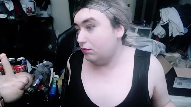 Snapshot of Chrissie_Ohna chatting on February 10, 2025, 1:03 am Chrissie Ohna online show from February 10, 2025, 1:03 am