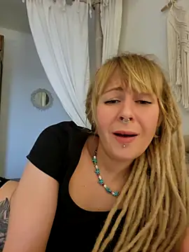 Jenna-Lia online show from December 24, 2024, 8:00 am