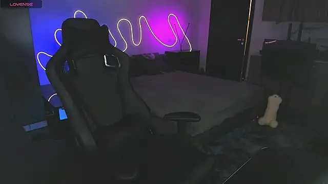 Brad Maloney online show from November 7, 2025, 8:13 pm