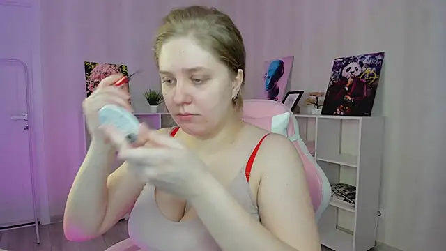 Megan Violer online show from February 16, 2026, 5:22 pm