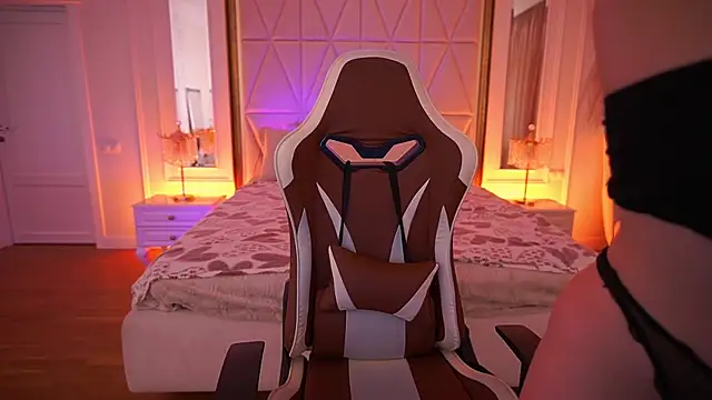 Snapshot of LylaYeess chatting on February 8, 2026, 7:28 am LylaYeess online show from February 8, 2026, 7:28 am