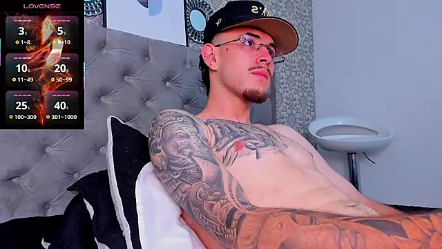 CodyWalkerR online show from November 29, 2025, 5:24 pm