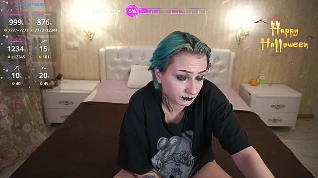 LunaaMayy online show from November 1, 2025, 4:12 pm