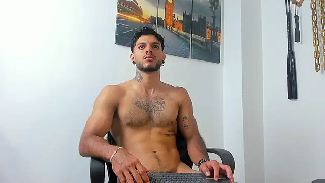 JuanBlade online show from December 23, 2025, 2:22 am