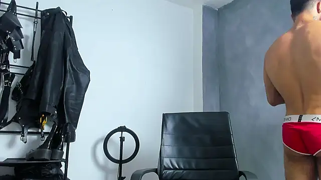 JuanBlade online show from April 5, 2026, 5:30 pm