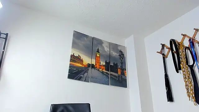 JuanBlade online show from November 27, 2025, 3:23 pm