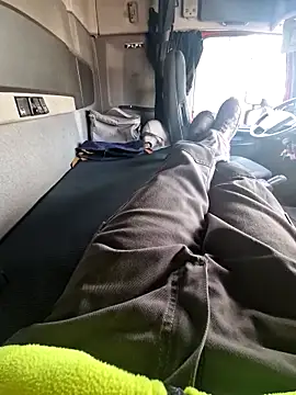 Snapshot of smartzy chatting on November 17, 2025, 9:57 am smartzy online show from November 17, 2025, 9:57 am