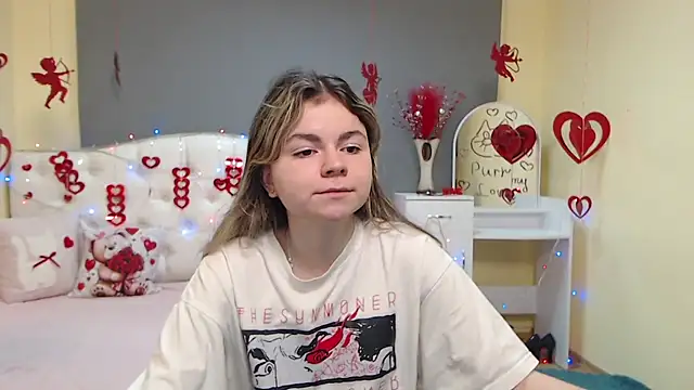 TinaRedly online show from February 7, 2026, 9:56 pm