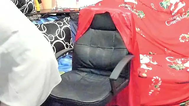  LovelyAlice online show from February 6, 2025, 8:23 pm