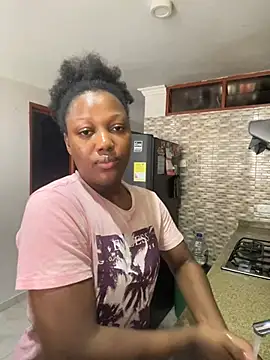 Snapshot of kellya_ chatting on February 20, 2025, 4:14 pm kellya online show from February 20, 2025, 4:14 pm