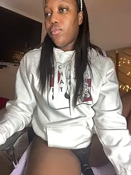 Snapshot of kellya_ chatting on January 23, 2025, 10:32 am kellya online show from January 23, 2025, 10:32 am