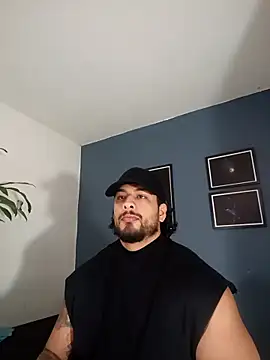 SilvaBranko online show from November 14, 2025, 2:15 am