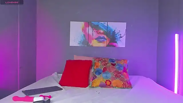 MadissonShakur online show from February 11, 2026, 5:13 pm