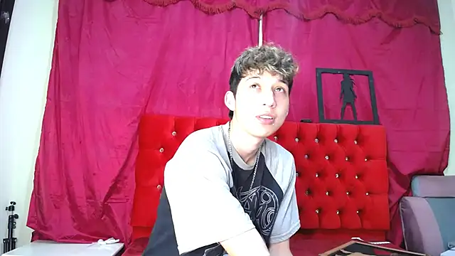 Snapshot of _Thomas_hot_ chatting on March 1, 2025, 4:33 pm Thomas hot online show from March 1, 2025, 4:33 pm