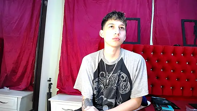 Snapshot of _Thomas_hot_ chatting on March 9, 2025, 1:48 pm Thomas hot online show from March 9, 2025, 1:48 pm