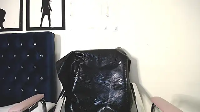 Snapshot of _Thomas_hot_ chatting on October 3, 2025, 3:20 am Thomas hot online show from October 3, 2025, 3:20 am