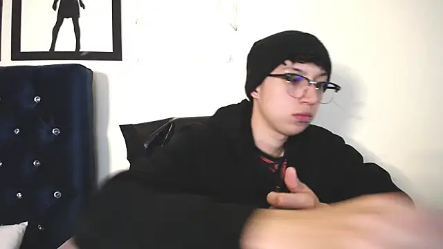 Snapshot of _Thomas_hot_ chatting on October 22, 2025, 4:01 am Thomas hot online show from October 22, 2025, 4:01 am