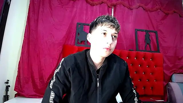 Snapshot of _Thomas_hot_ chatting on March 12, 2025, 2:52 am Thomas hot online show from March 12, 2025, 2:52 am